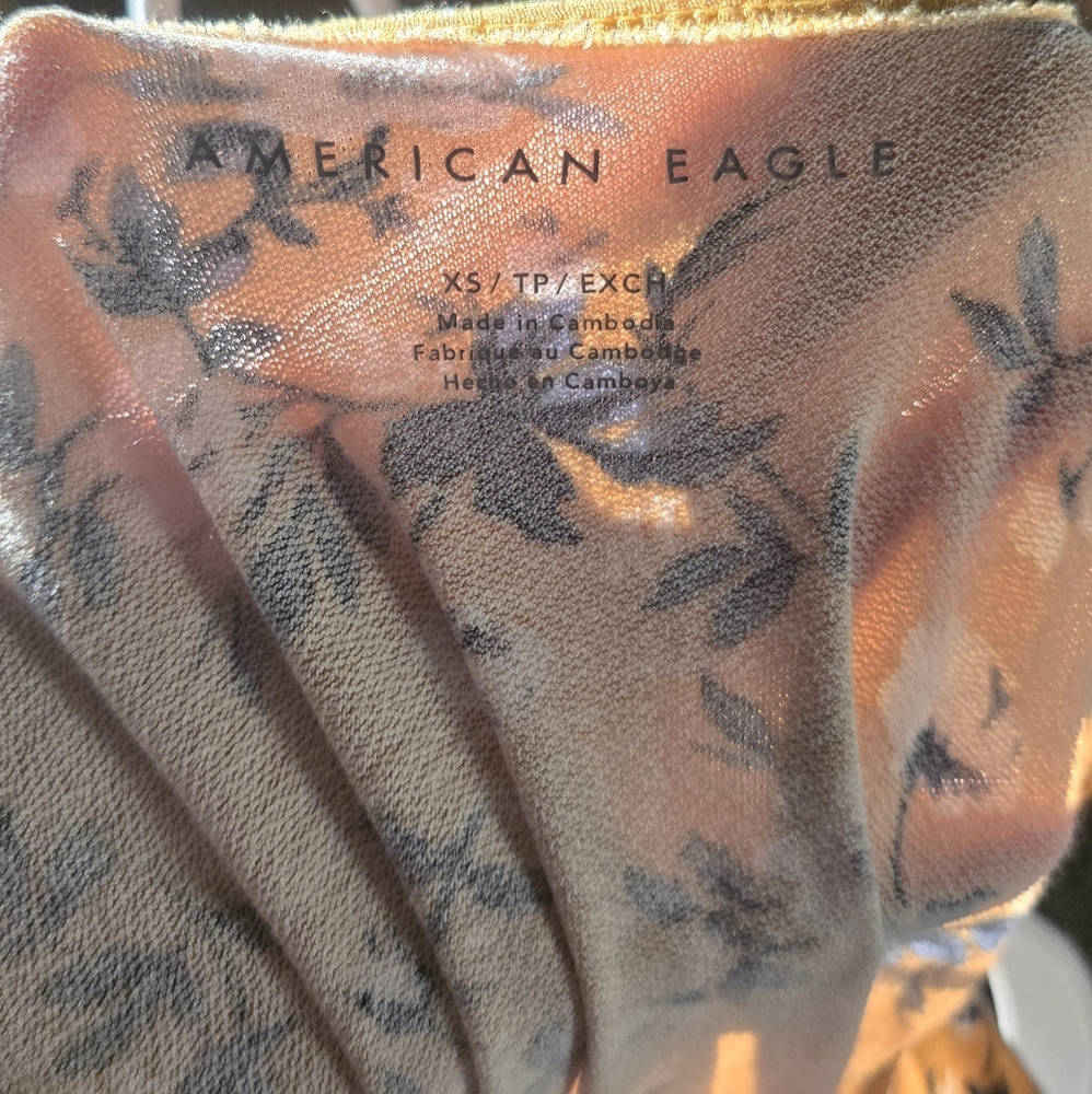 American Eagle  Mustard Floral Top. - Picture 3 of 3